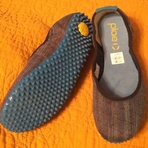 PLAE Crosby Black Opal flats - Brand New